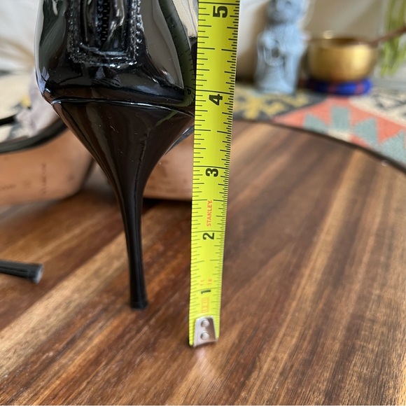 Manolo Blahnik “Cellin” $795 Double T Strap Heels EU38 US8 - Picture 13 of 15